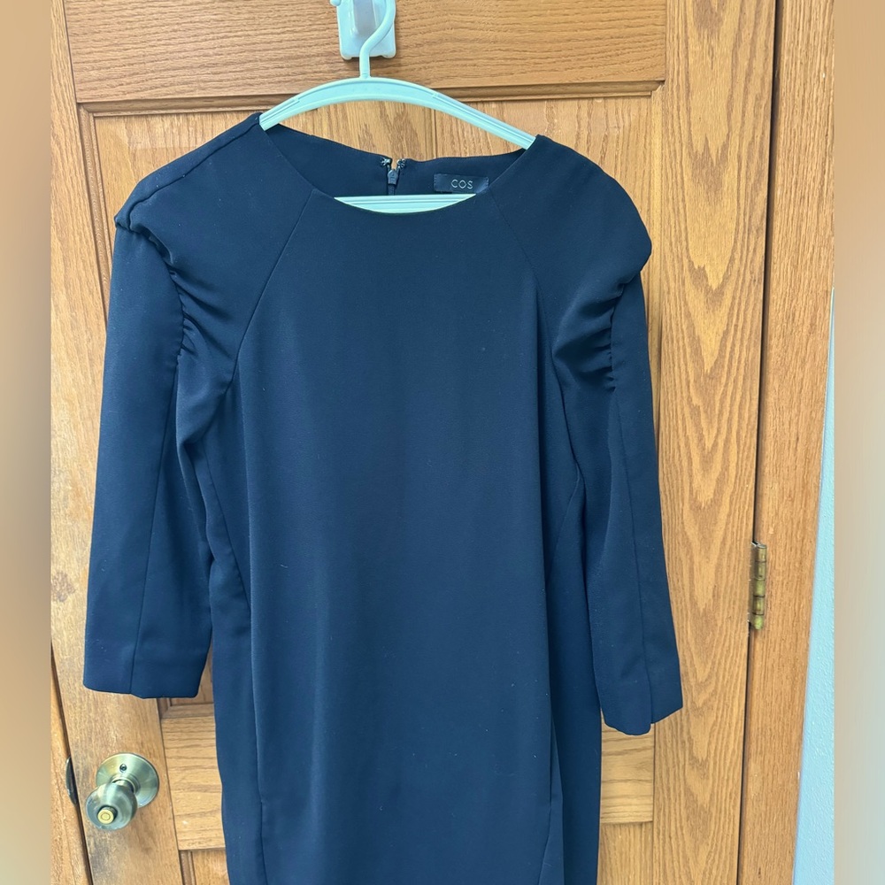 COS BLACK MINIMALIST RUCHED SHOULDER DRESS 6
